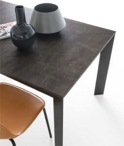 Tavolo moderno Baron